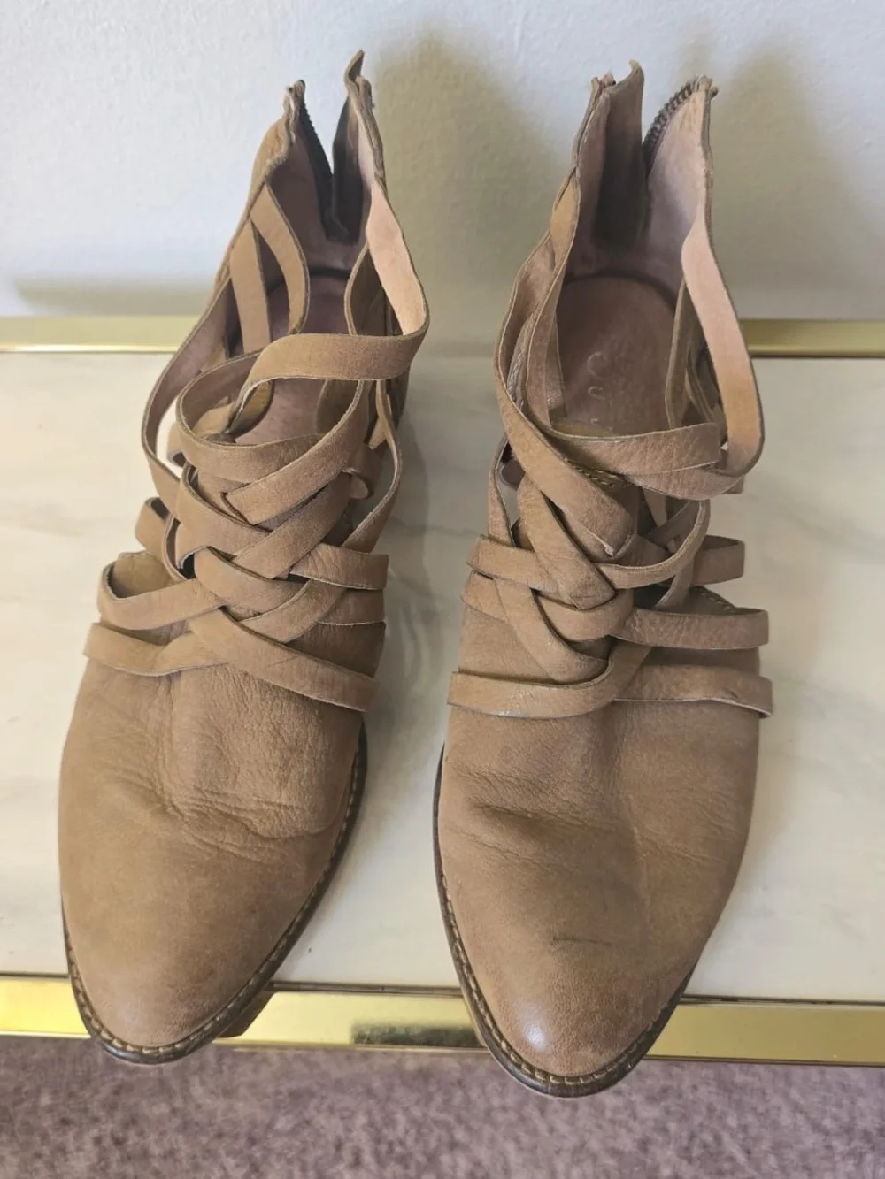 Seychelles pointed toe
